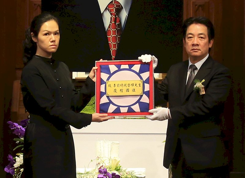 「三十九與九十八」　李坤儀追思文悼祖父慈愛