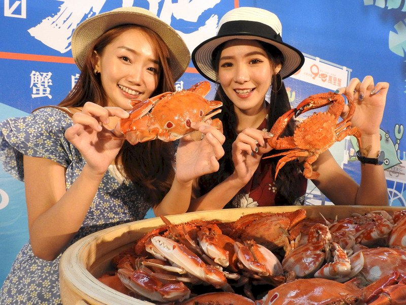秋蟹料理 從畫家的筆下探詢百年台菜的演進