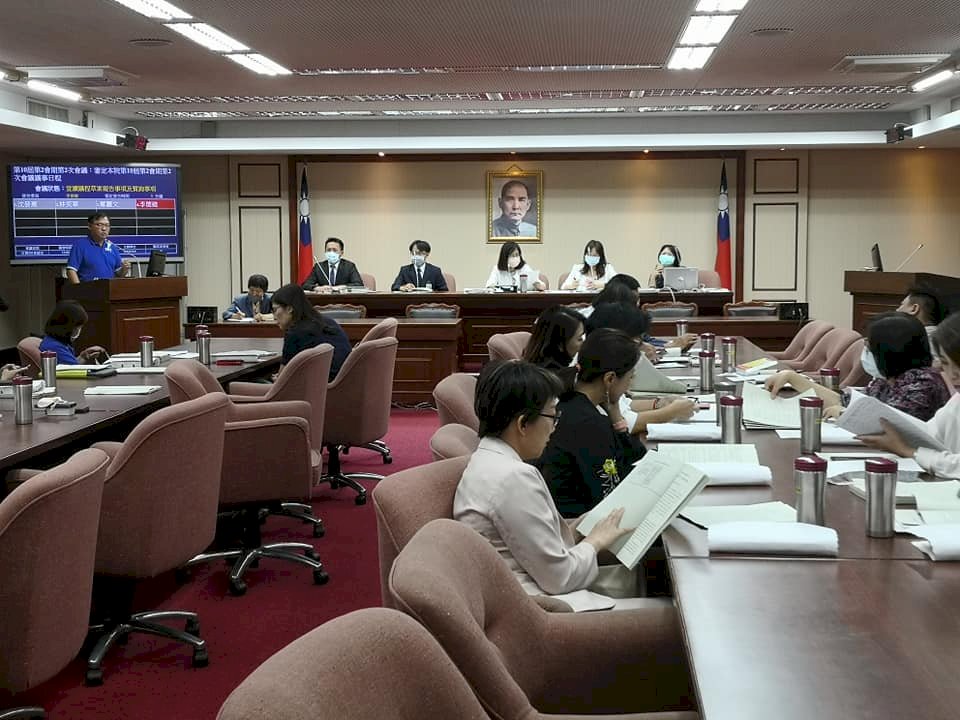 藍營要求鬆綁萊豬行政命令交付審查 25日院會再戰