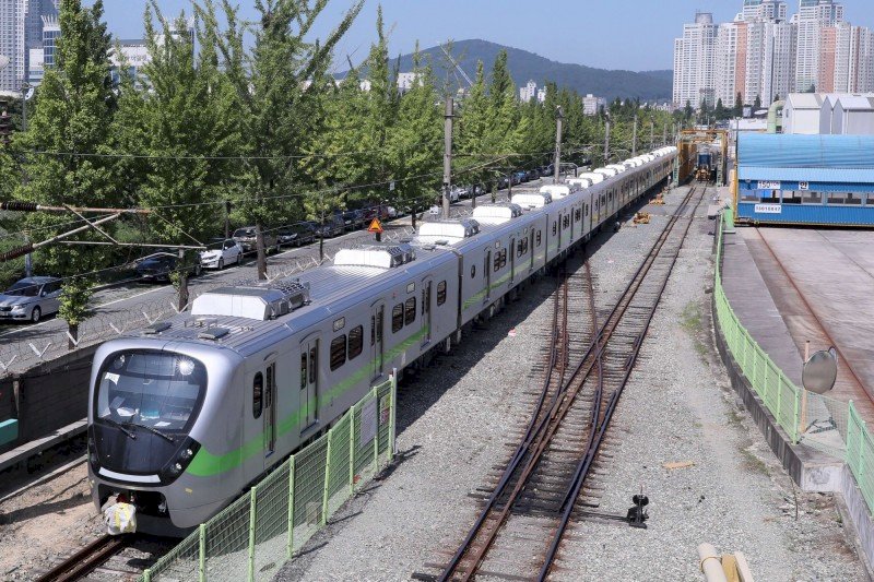 最美區間車EMU900 4/1首航、4/4投入清明疏運