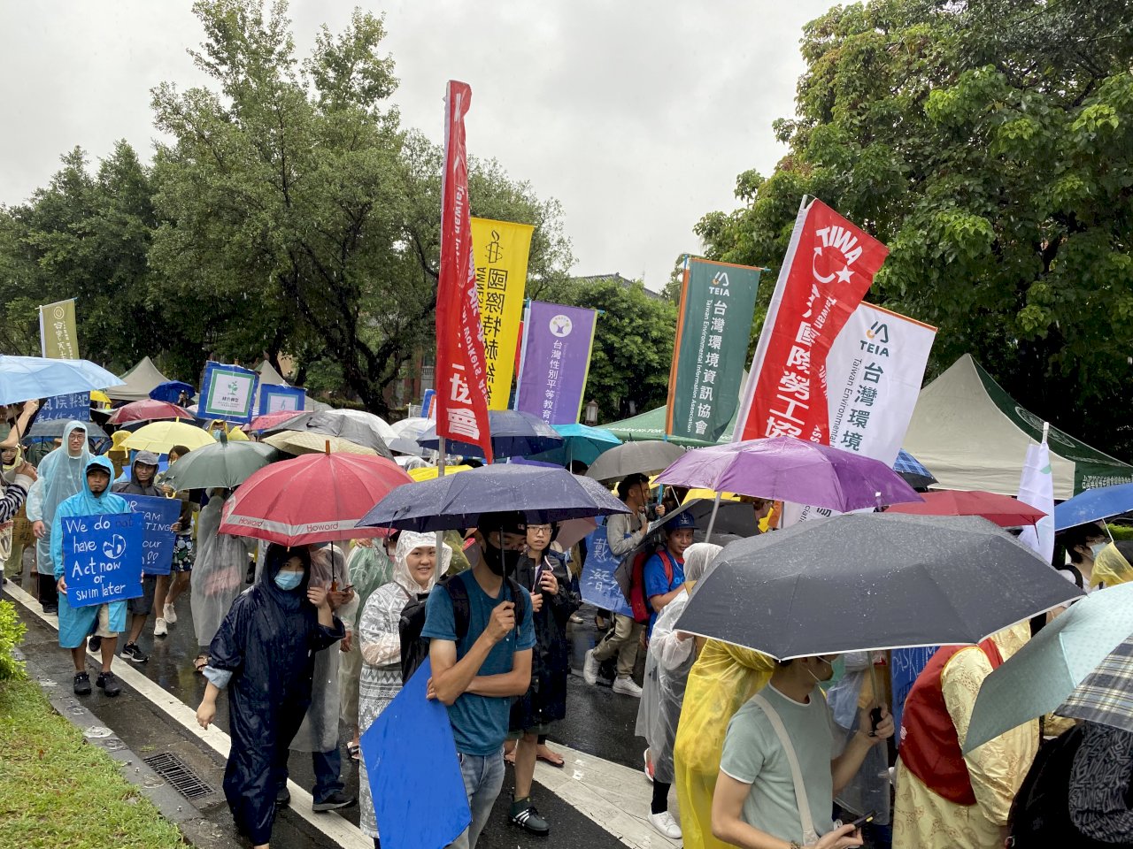 青年抗暖訴求  環保署：需凝聚共識
