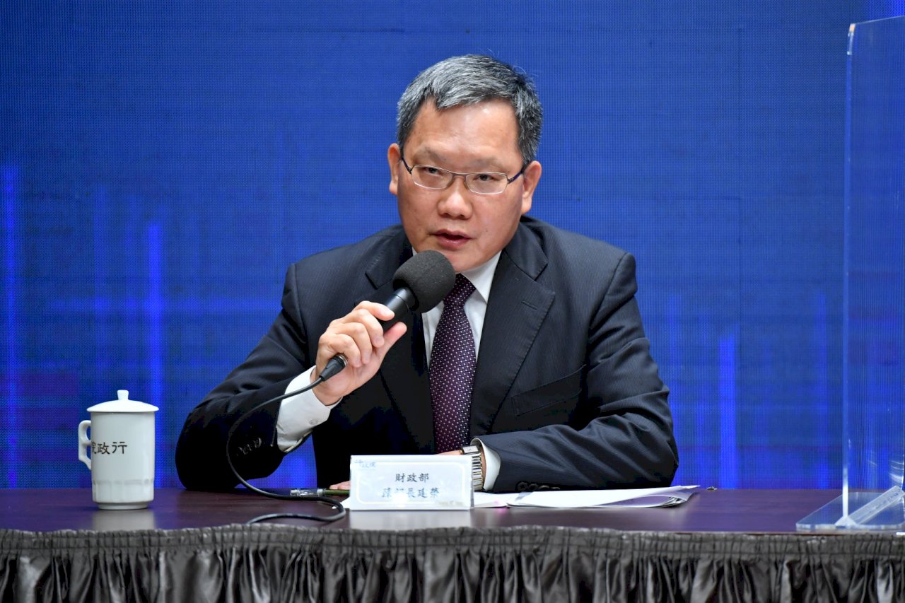 全年稅收超徵千億 蘇建榮：可以期待