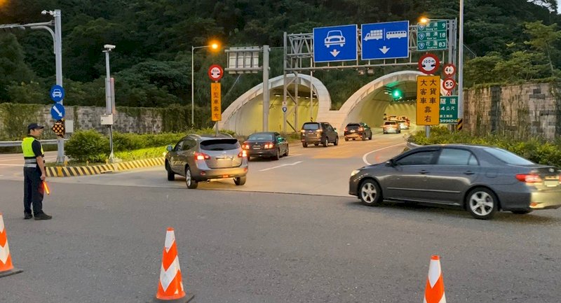 蘇花改上午一路順暢 估3日中午過後現北返車流