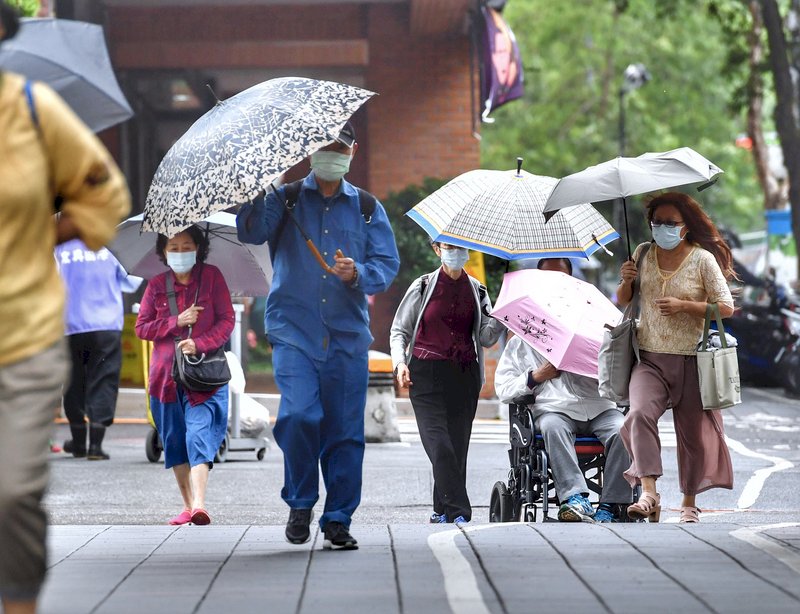 外套準備好了嗎？ 東北季風影響估27日起溼冷一週