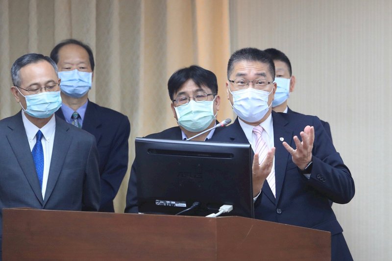 內政部：明年7月啟動換發新式身分證