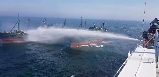 中國漁船違法捕撈猖獗　韓國海警擬動武因應