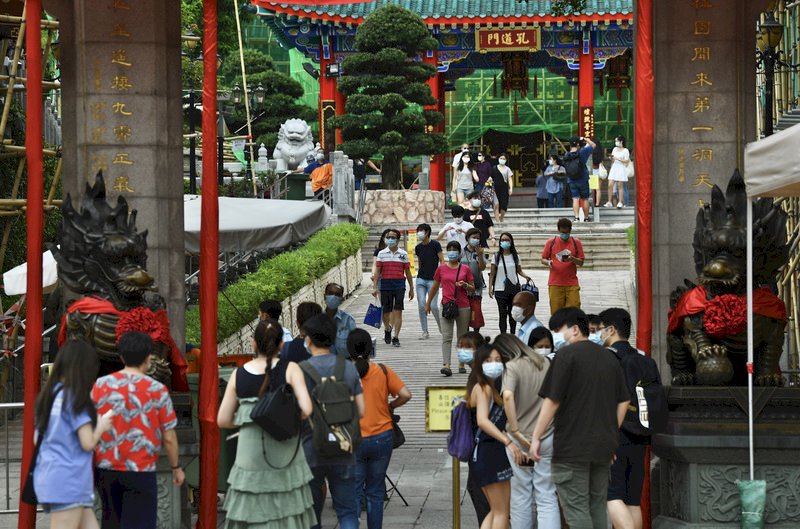 中國十一長假湧人潮 民間消費力仍不明朗