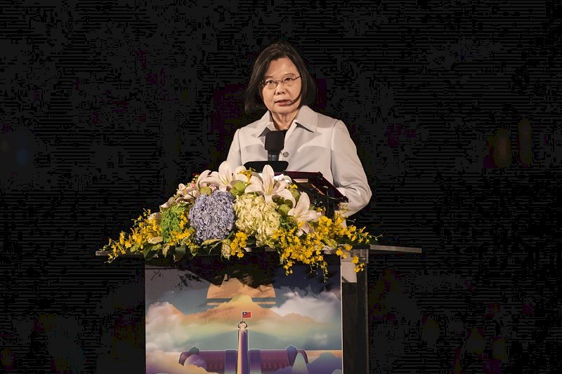 守住疫情防線 總統：國慶不但舉辦且很精彩