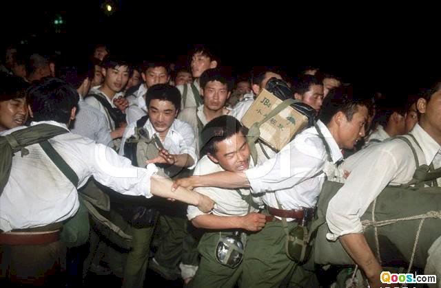 我的一九八九系列》戒嚴部隊開始實施清場行動 我和劉蘇里遭到武警截查