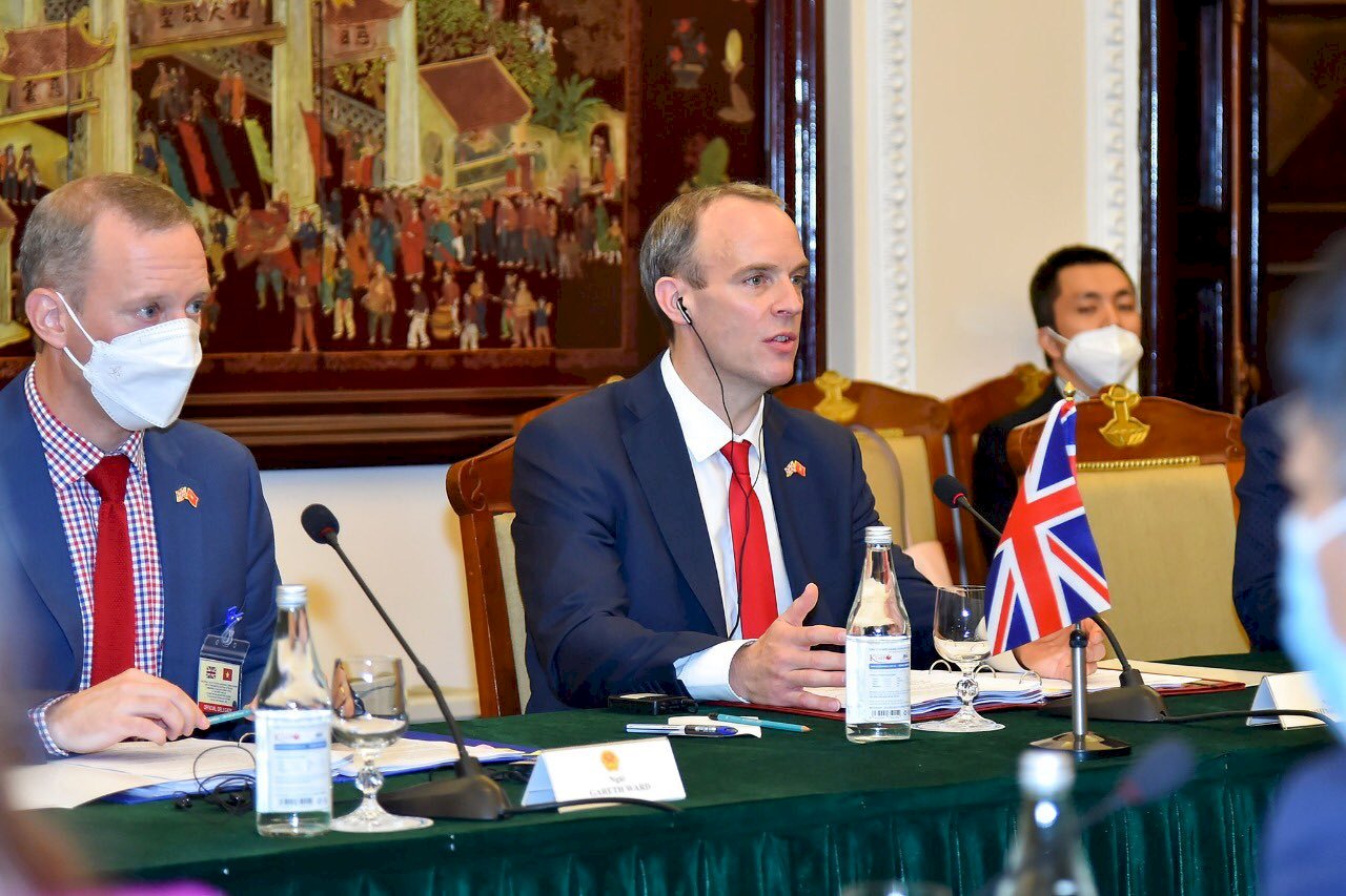 北京取消泛民議員資格 英譴責違反中英聯合聲明