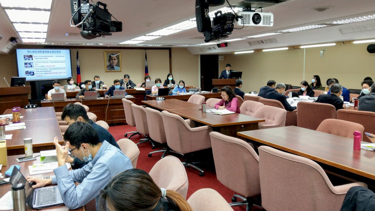 違法填埋爐渣處刑罰？ 環保署長：同意但要再深入討論