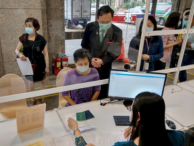 雙十國慶 僑委會：來自48國近1,300位僑胞報到