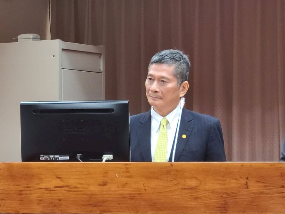 夫人干涉館務惹議   李永得：國美館長已申請借調期滿歸建