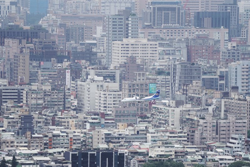 終結連4月持平 央行：五大行庫升房貸利率