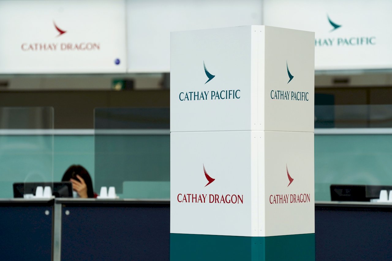 國泰航空12月削減飛香港航班 歸咎入境限制影響