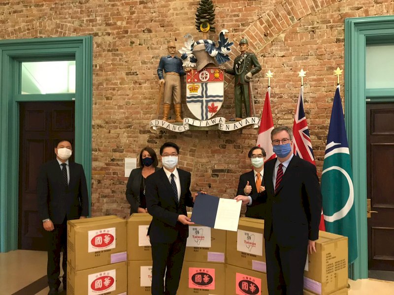加拿大台商自發捐口罩  渥太華市長感謝台灣
