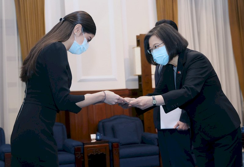 尼加拉瓜大使李蜜娜呈遞到任國書 稱台灣是夥伴更是摯友