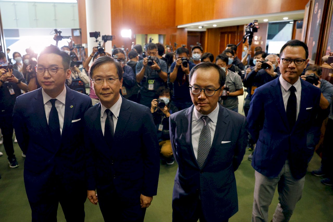 五眼聯盟關切港議員遭取消資格 籲中國立即復職