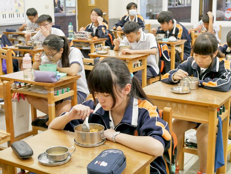防蘇丹紅入校園 新北營養午餐暫緩使用辣椒粉及咖哩粉