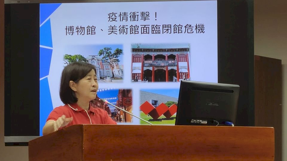故宮改納文化部？  藍書記長林奕華反對