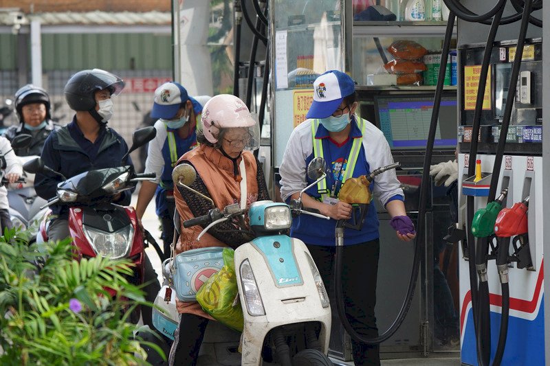 中油汽、柴油25日起各調漲6及7角