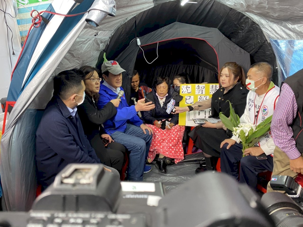 馬英九探視沈智慧 強調不反美豬反萊豬