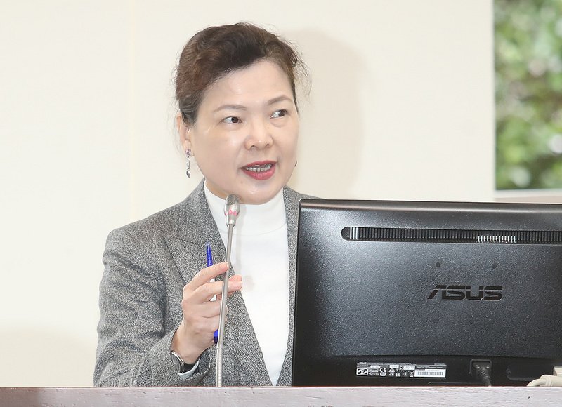新台幣匯率現27字頭業者壓力罩頂 王美花：將加大輔導轉型升級