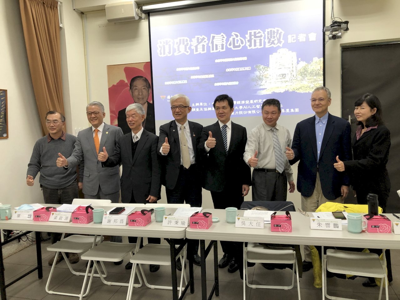 台股續創新高 為何「投資股市時機」指標低迷？