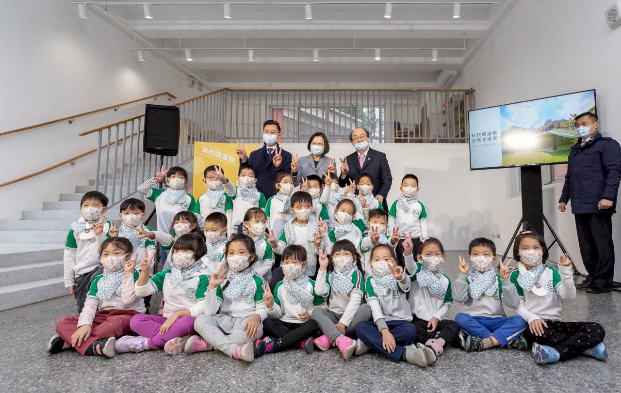 育兒津貼2年內增為2倍 總統：政府做神隊友 一起養育下一代