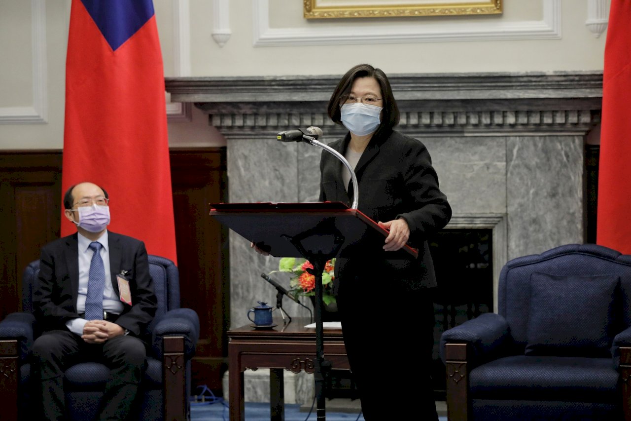 總統：投76億吸引AI物聯網國際大廠加碼投資台灣