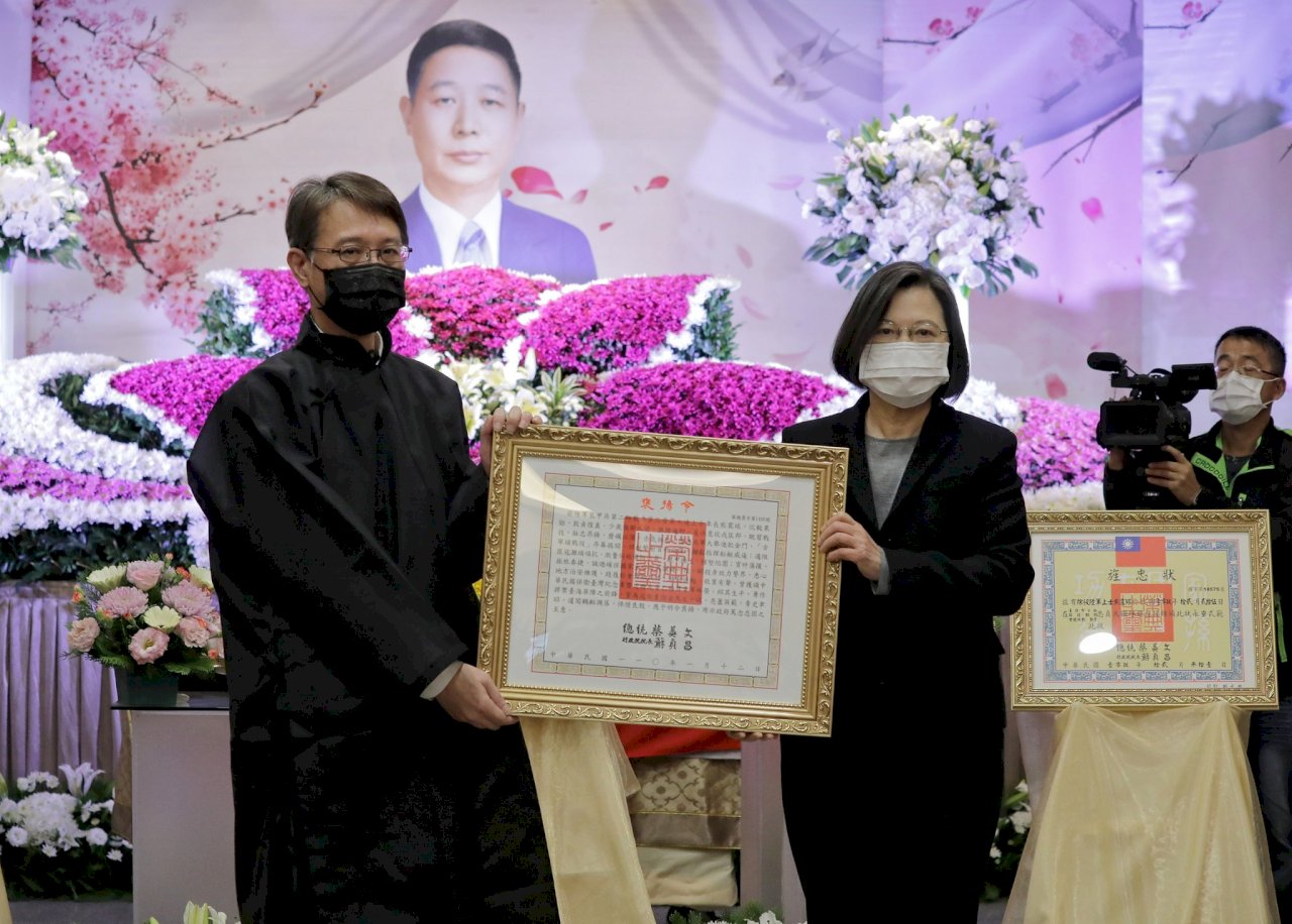 蔡總統親頒褒揚令 表揚古寧頭戰役英雄熊震球(影音)