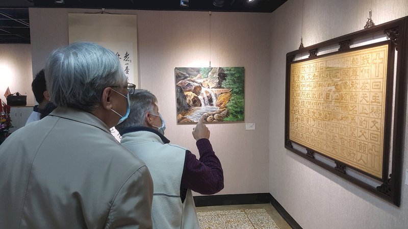 澎湖監獄收容人藝文創作展 竹編石雕技藝精湛