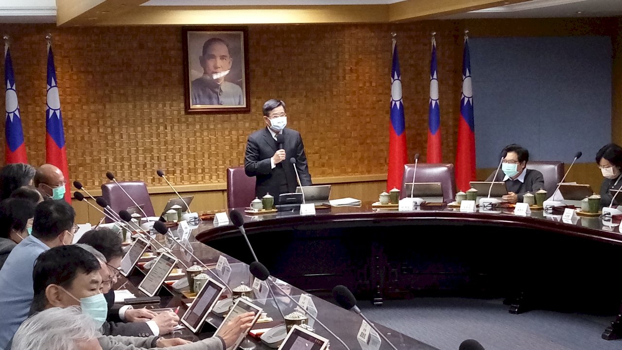 教長：待指揮中心同意後 境外生仍可不分國籍陸續來台