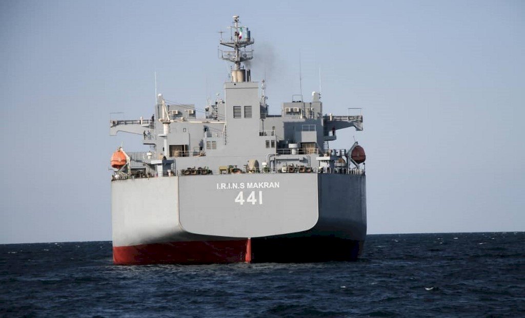 伊朗海軍飛彈演習 展示最大自製軍艦