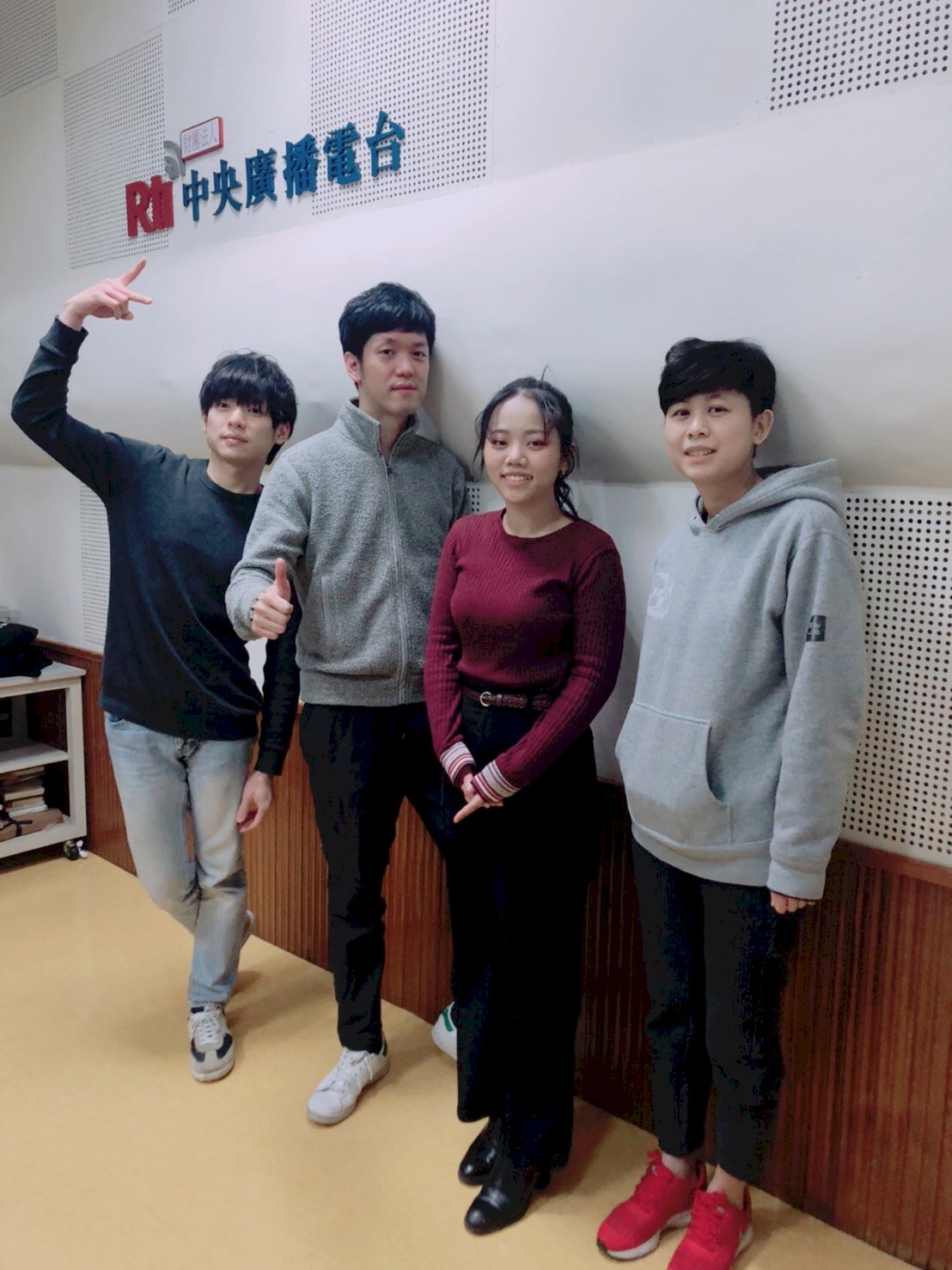 你睡不著的心情  在他們的歌裡-守夜人樂團的音樂本事