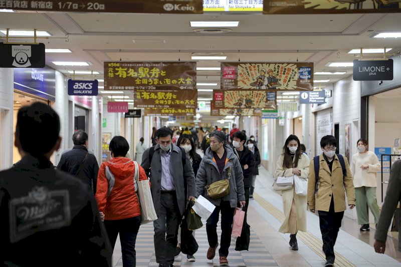 東京大阪京都確診創新高 日本全境單日首增逾5萬例