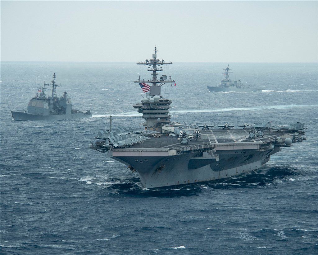 確保海洋自由 羅斯福號航空母艦打擊群進入南海