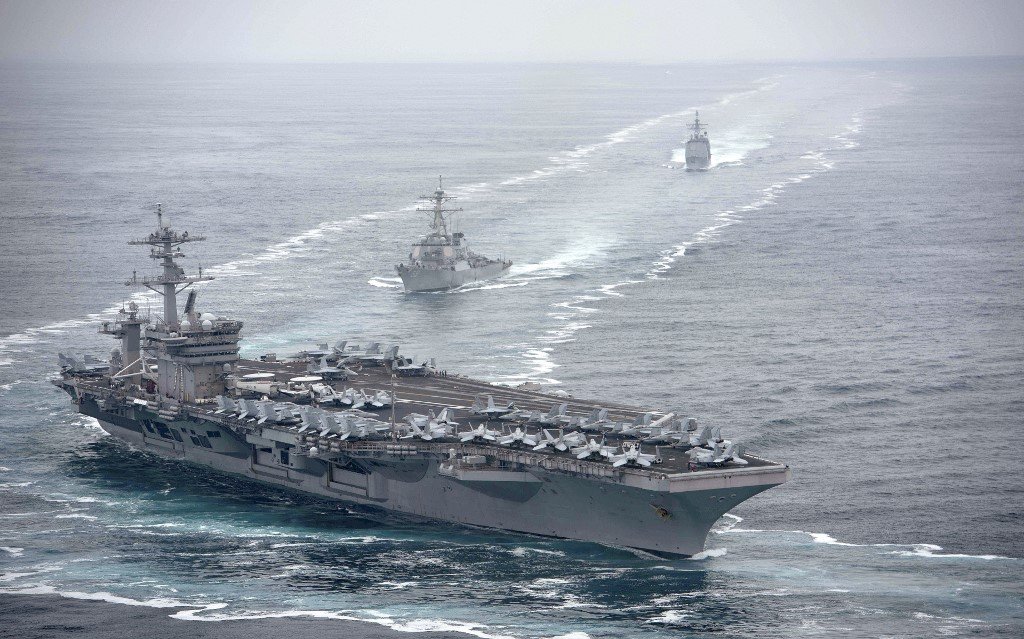 拜登就任後 美雙航艦打擊群首次在南海聯合演習