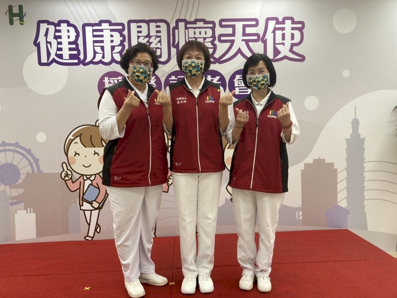 深入第一前線！ 退休醫護組志工隊 關懷居家檢疫者