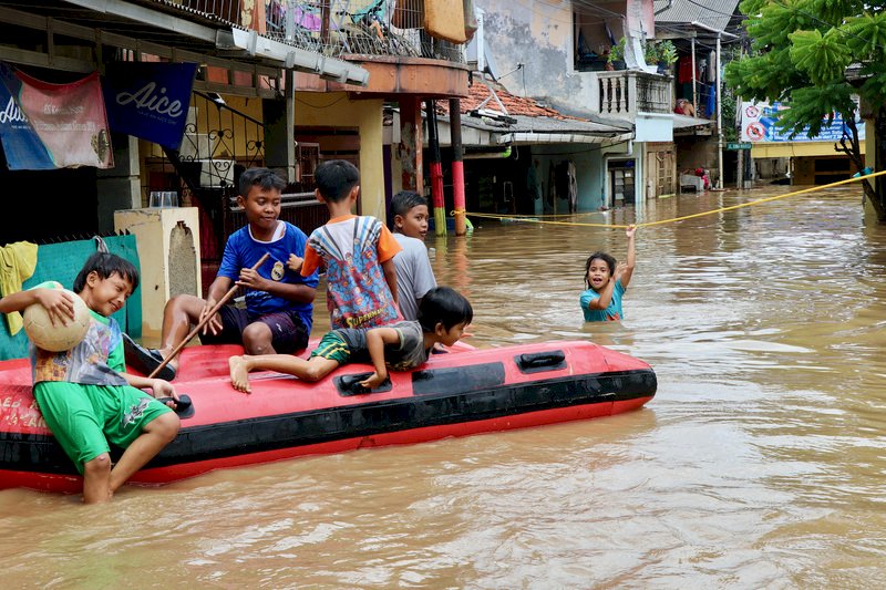 雅加達4成地區地層下陷  一夜豪雨再成災