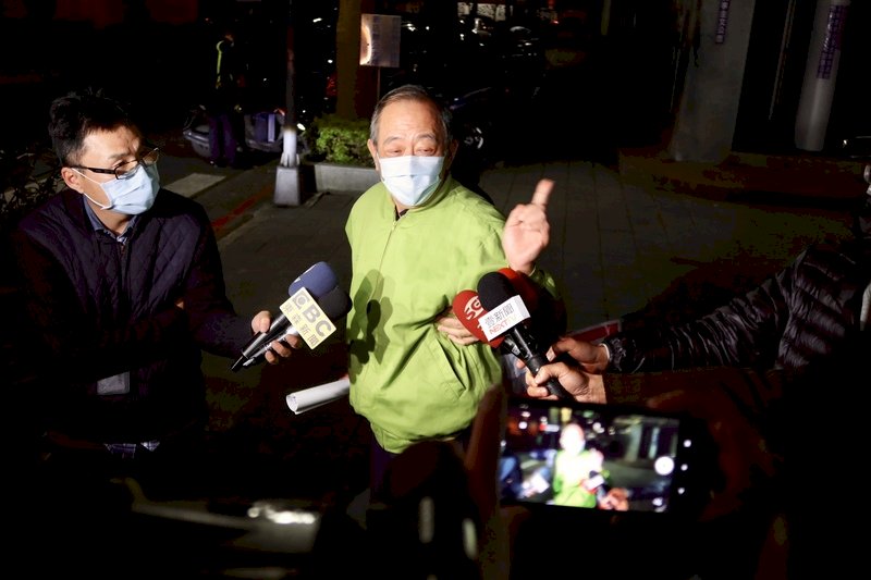 涉共諜案被訴 軍情局退役上校張超然30萬元交保