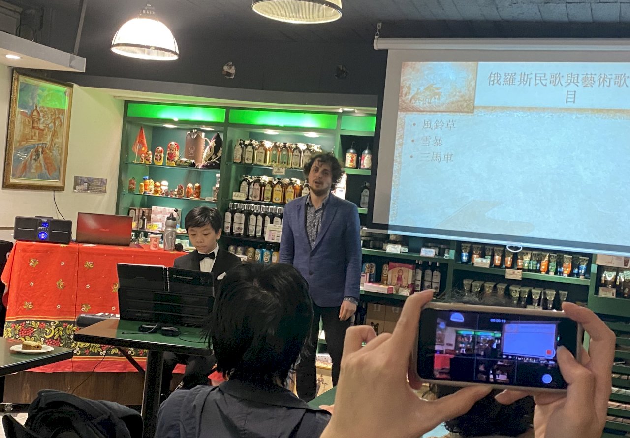 央廣「移動錄音室」 男高音唱出俄羅斯千年音樂源流