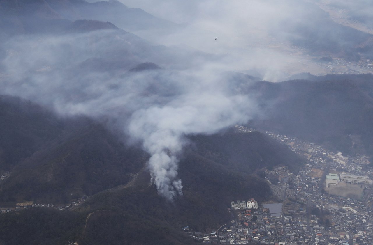日本山林野火燒不停 100公頃土地化為焦土