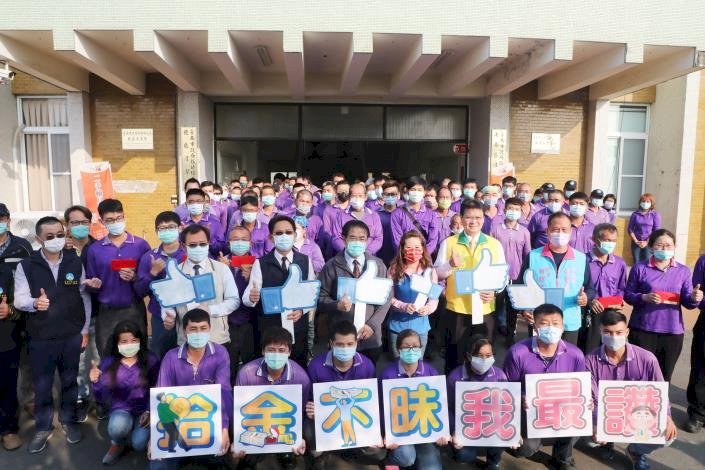 垃圾堆挖出黃金珠寶不罕見！ 台南基層清潔隊員 只願失主重拾歡顏