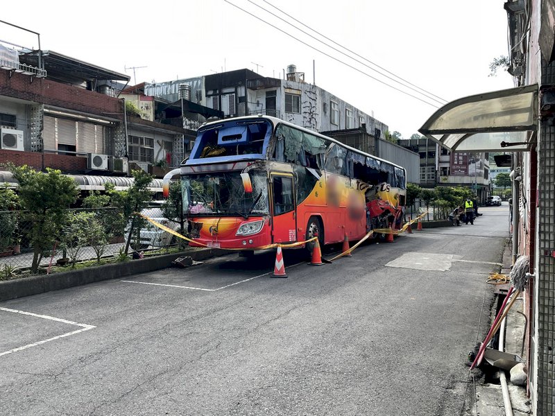 蘇花遊覽車事故發現不尋常 運安會將發安全通告分梯召回遊覽車