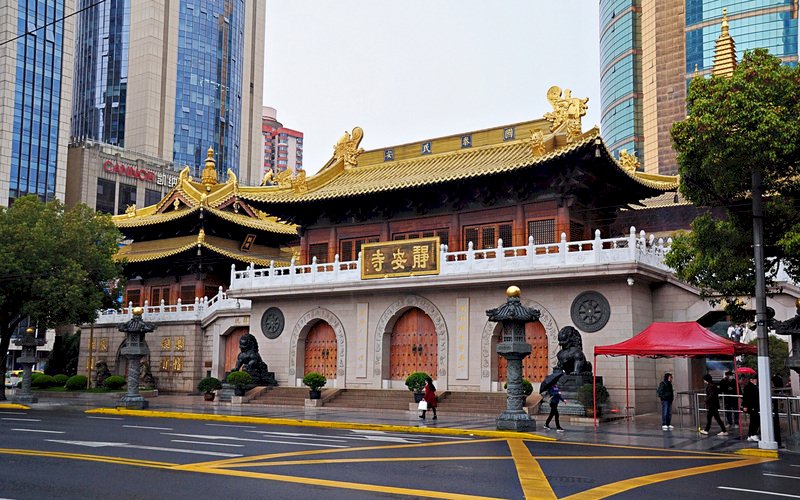 中國寺廟2成商業化 賣門票供奉牌位財源廣進