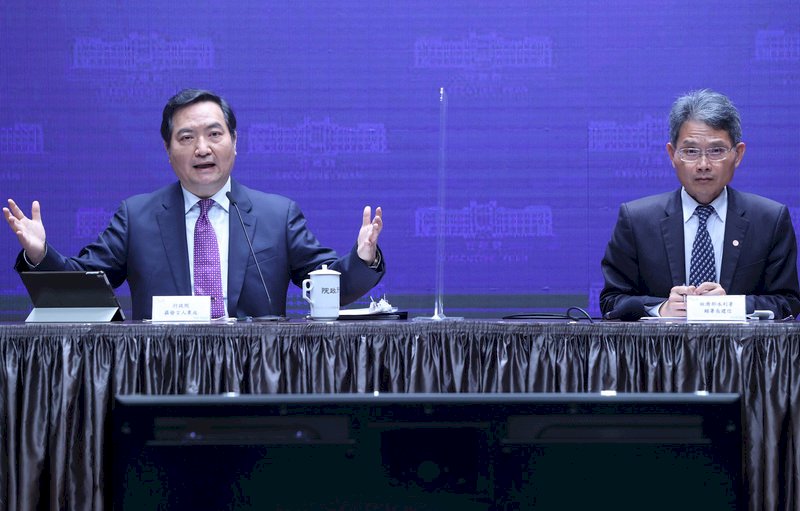抗旱也要清淤 蘇揆拜託邱國正出動國軍協助清水庫