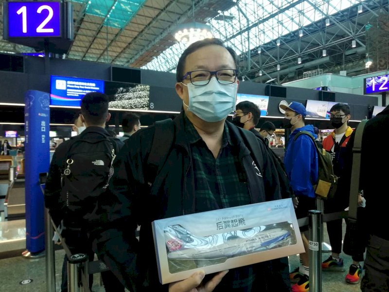 華航波音747告別秀  帶旅客俯視富士山