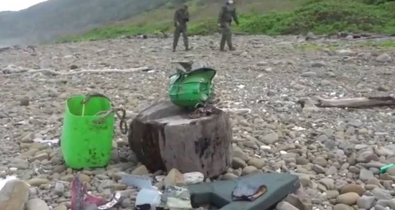 南仁漁港岸際陸續發現戰機碎片 軍方努力找潘穎諄