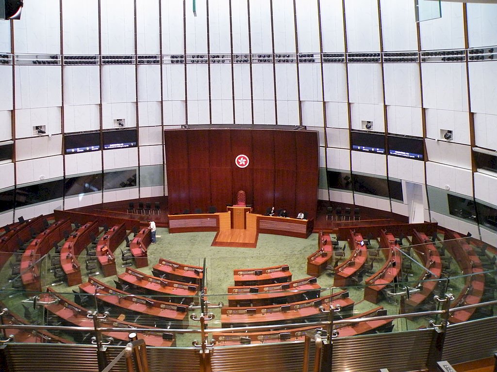 香港近日的最大笑話：選舉